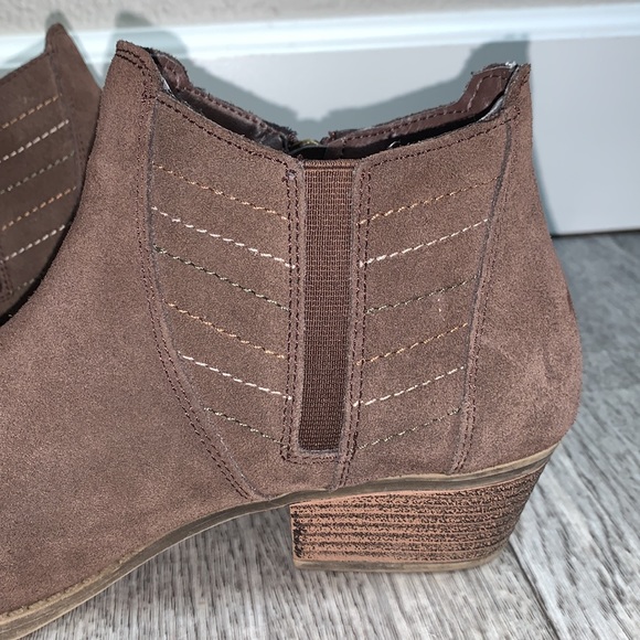 Sketchers Memory Foam block heel leather short brown Chelsea boots Sz 8.5 rustic - Picture 10 of 17